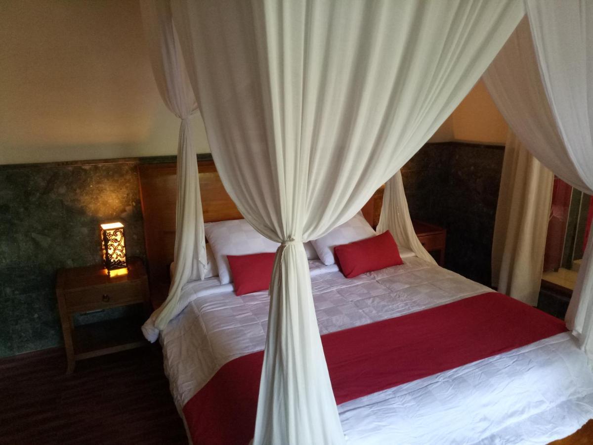 Esa * Ubud
